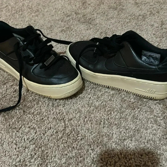 Black Leather Nike AF1 Sage Low - Picture 2 of 9